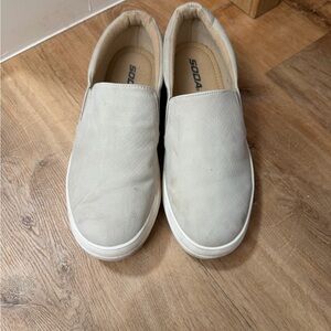 Soda Women’s Slip-On Casual Shoes in Light Gray Snake Skin